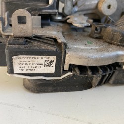 Broasca incuietoare usa dreapta spate VOLVO V40 2013-2015 31440396