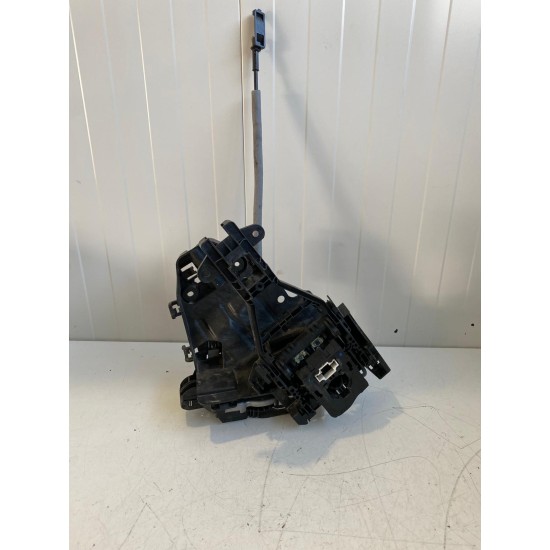 Broasca incuietoare usa stanga spate VOLVO V40 2013-2015 31440395 Broasca incuietoare usa stanga spate VOLVO V40 2013-2015 31440395