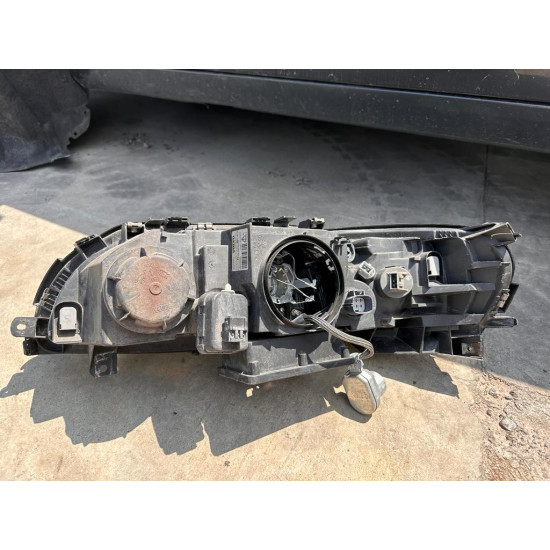 Far dreapta xenon Volvo S60R 2001-2008 30655959