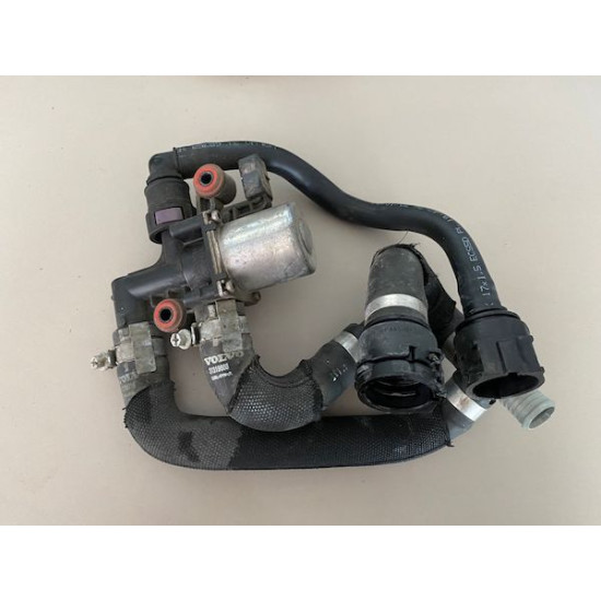 Engine coolant hose Volvo V60 D60 Hybrid 2015 31319888 31368716 Engine coolant hose Volvo V60 D60 Hybrid 2015 31319888 31368716