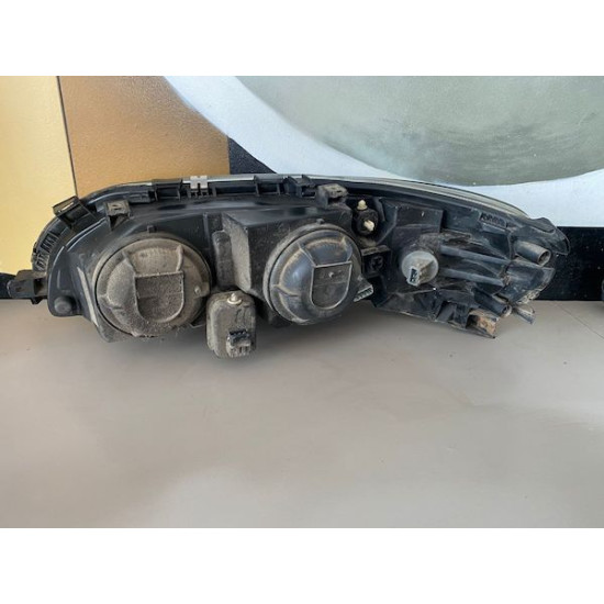 Far dreapta fata VOLVO S60-V70-XC70 2001-2004 89007870