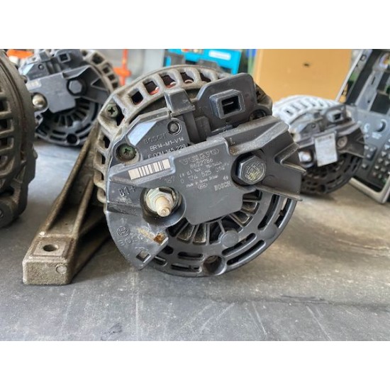 Alternator VOLVO S40 S60 S80 V40 V70 XC70 XC90 8622786