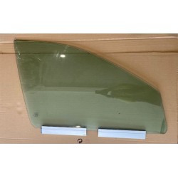 Geam dreapta fata VOLVO XC90 2003-2014 31386885