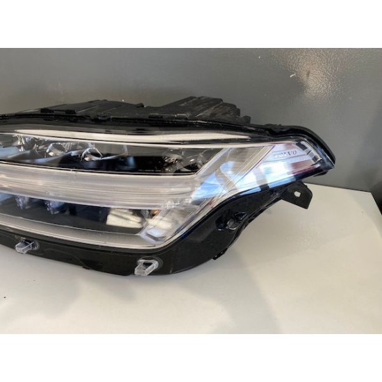 Left front headlight FULL LED VOLVO XC90 2017+ 31655807