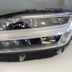 Far stanga LED VOLVO XC90 2015-2017 31656987