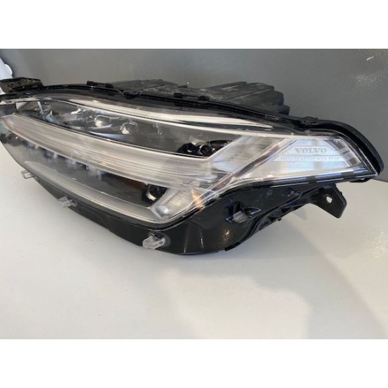 Far stanga LED VOLVO XC90 2015-2017 31656987