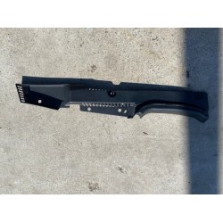 Ornament compartiment motor stanga Volvo XC90 2015-2020 31371763 
