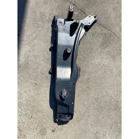 Bracket Fender Front Left VOLVO XC90 2015+ 31391777