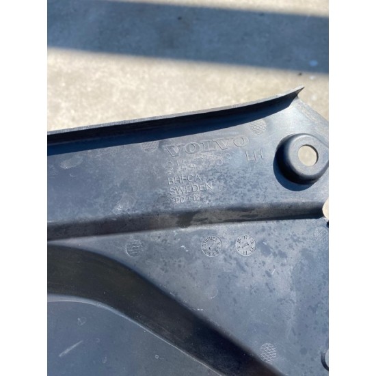Ornament trager stanga Volvo XC90 2015-2020 31442733 