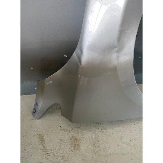 Aripa dreapta fata VOLVO V40 2012+ 31301262