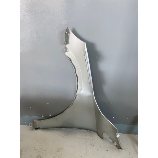 Aripa dreapta fata VOLVO V40 2012+ 31301262