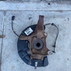 Front Left Steering Knuckle Volvo XC90 2012 30760561 31200315