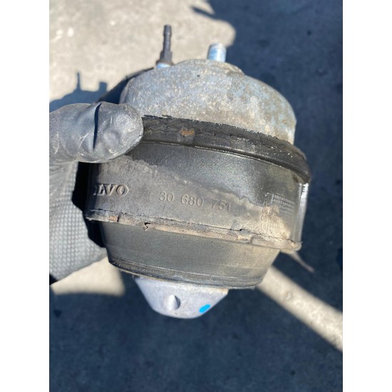Tampon motor Volvo XC90 XC70 V70 S80 S60 30680751