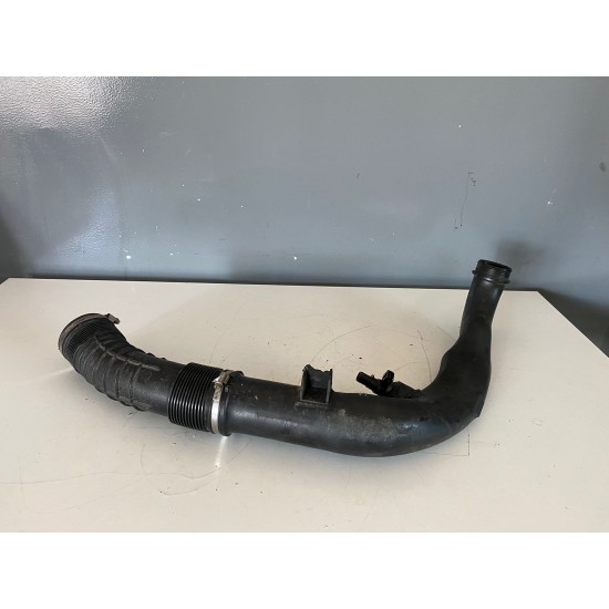 Air duct hose/pipe VOLVO XC60 S80 V70 XC70 31261717 31274767