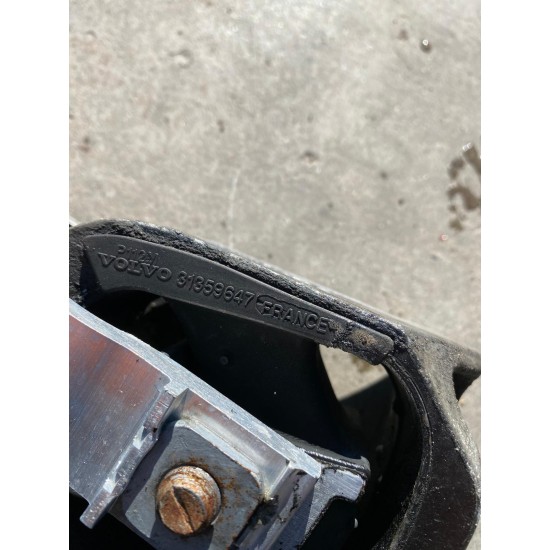 Torque arm bushing engine mounting VOLVO V40 2012+ 31359645 31359647 31430432