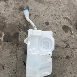 Windscreen washer tank Volvo XC60 2010-2017 30753424 30753425