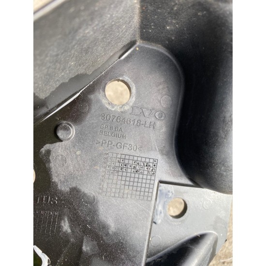 Front left fender bracket Volvo XC60 2010-2017 30764618 30763435