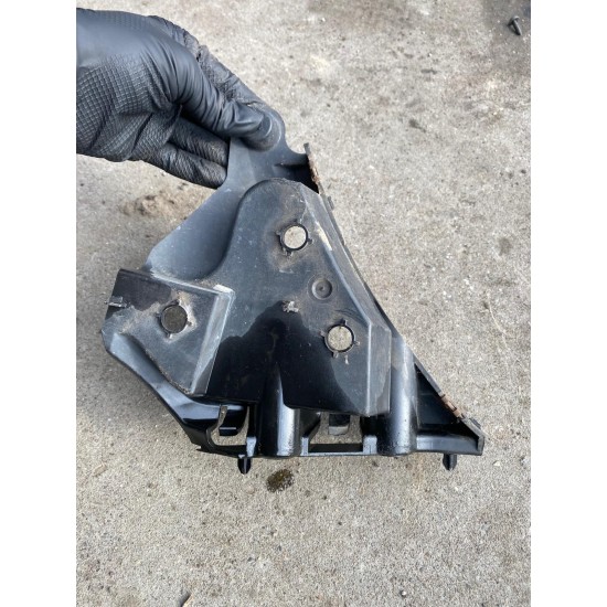 Front left fender bracket Volvo XC60 2010-2017 30764618 30763435