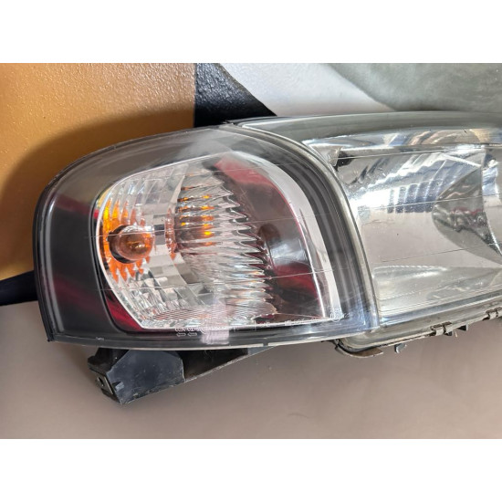 Far dreapta fata halogen Volvo S80 2000-2005 8662856