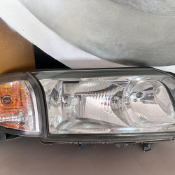 Far dreapta fata halogen Volvo S80 2000-2005 8662856