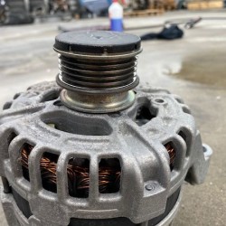 Alternator Volvo S60 S80 V60 XC60 XC70 31285627