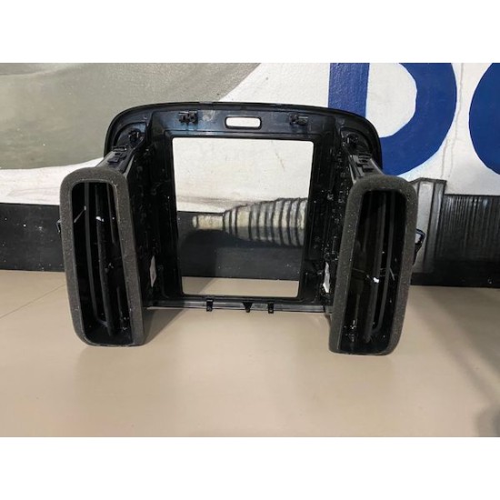 Cetral grille display VOLVO XC40 2018+ 31442627