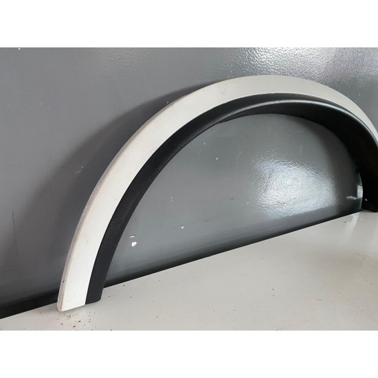 Bandou aripa stanga spate VOLVO XC90 2012 30695489 39882660