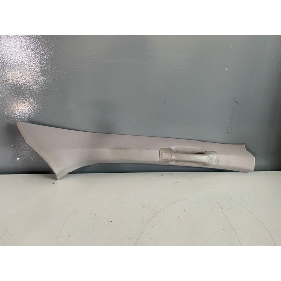 Ornament parbriz interior stalp A dreapta Volvo XC90 2003-2014 39883680 39883682