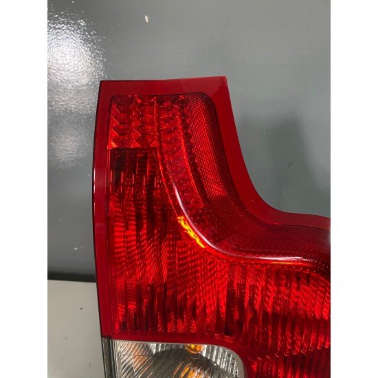 Stop dreapta fisurat Volvo XC90 2012 162642 31213382