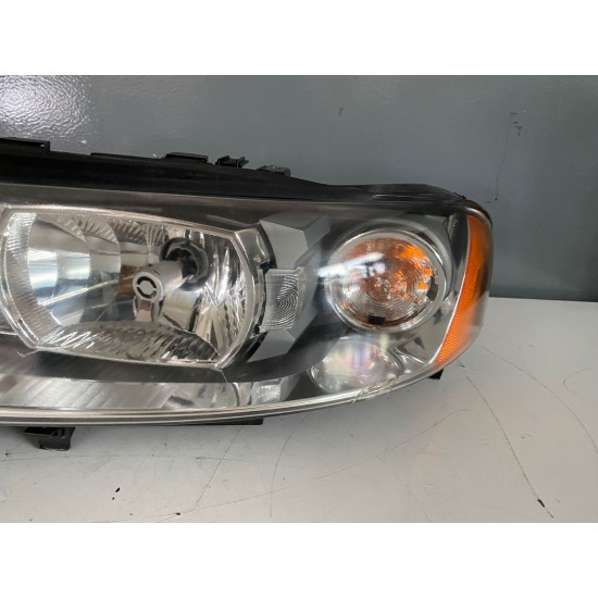 Left headlight LHD 9 pins VOLVO XC70 2007 30784248
