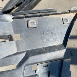 Front bumper bracket left VOLVO V70 S60 09190303