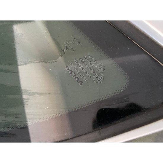 Geam spate laminat dreapta cu crom VOLVO V60 2019 32132159