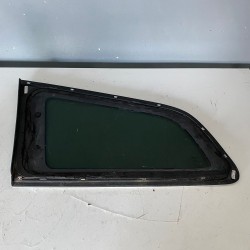 Geam spate laminat dreapta cu crom VOLVO V60 2019 32132159