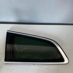 Geam spate laminat stanga cu crom VOLVO V60 2019 32132158