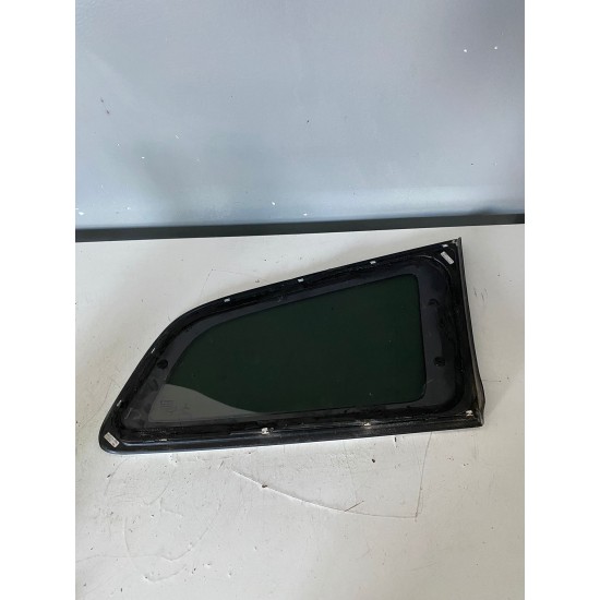Geam spate laminat stanga cu crom VOLVO V60 2019 32132158