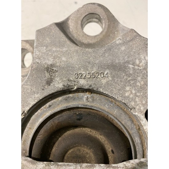 Left engine mounting pad Volvo XC60 S60 V60 V60CC XC90 S90 V90 V90CC 32255204 31460716