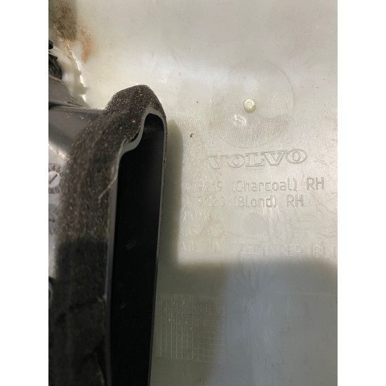 Right upper B-pillar Volvo V60 S60 31479219