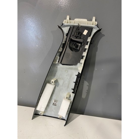 Stalp usa stanga Volvo V60 S60 2018+ 31479217