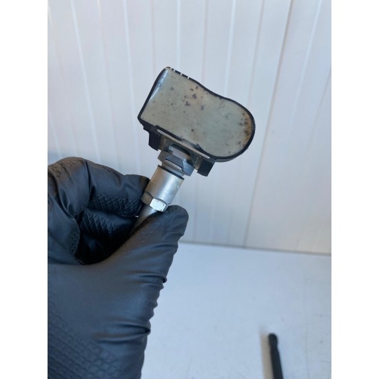 Tire Pressure Sensor Volvo C30 C70 S40 S60 S80 V40 V50 V60 V70 XC60 XC70 31445473 31445474