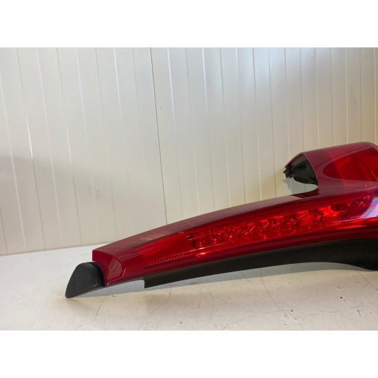 Right taillight Volvo V60 2017 31395929