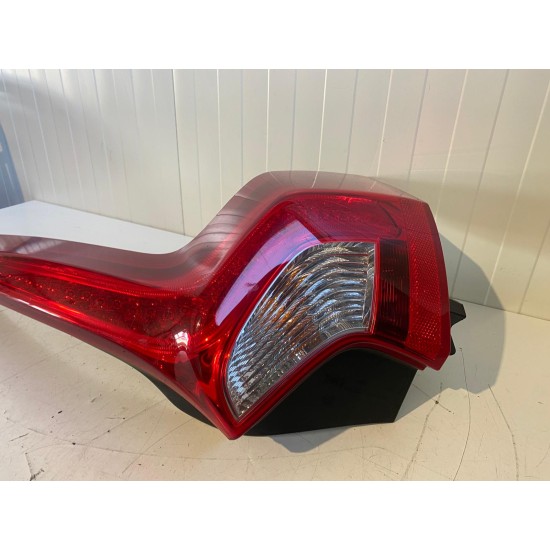 Right taillight Volvo V60 2017 31395929