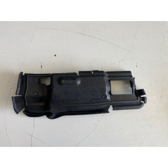 Deflector aer dreapta sus VOLVO XC60 30764567