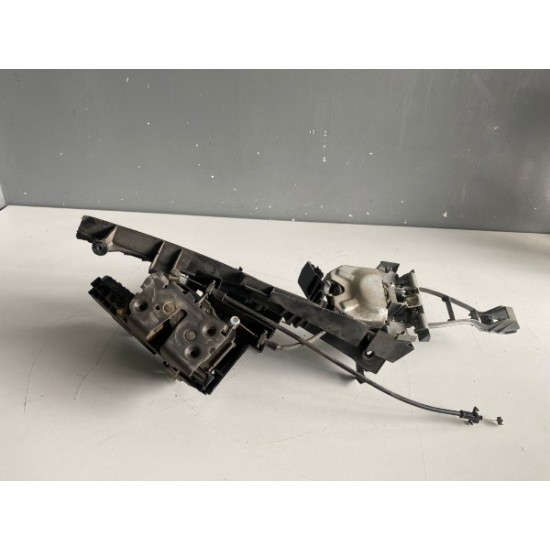 FRONT LEFT DOOR LOCK MECHANISM VOLVO C70 V50 C30 30753658 31253661 31253677 FRONT LEFT DOOR LOCK MECHANISM VOLVO C70 V50 C30 30753658 31253661 31253677