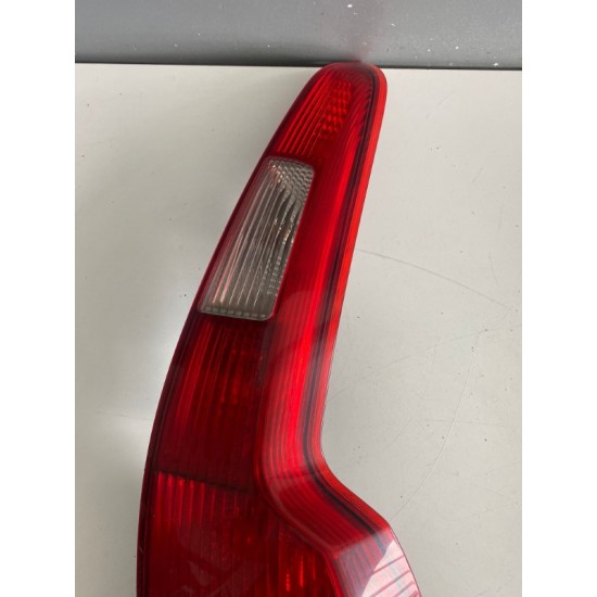 Stop dreapta spate VOLVO V50 2006 30678751 Stop dreapta spate VOLVO V50 2006 30678751