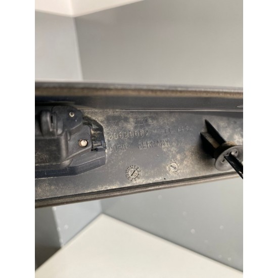 BOOT LID TRIM HANDLE TAILGATE VOLVO S40 V50 2004-2007 30699682 39857878
