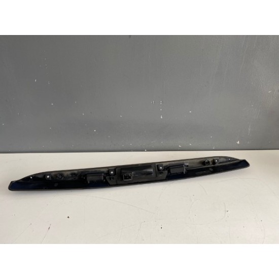 BOOT LID TRIM HANDLE TAILGATE VOLVO S40 V50 2004-2007 30699682 39857878 BOOT LID TRIM HANDLE TAILGATE VOLVO S40 V50 2004-2007 30699682 39857878