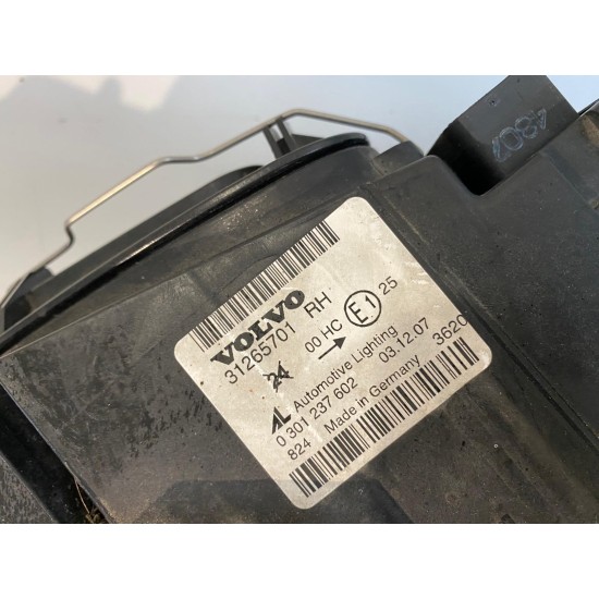 Far dreapta halogen lupa VOLVO S40 V50 FACELIFT 2007-2012 31265701