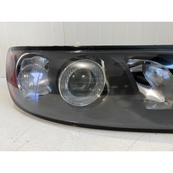 Far dreapta NOU VOLVO S40 2004-2007 
