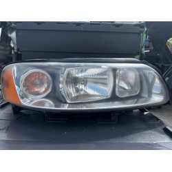 Far dreapta fata facelift halogen Volvo S60 2004-2010 30648209