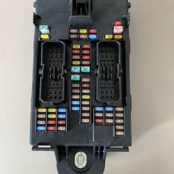 CEM Fuse box Volvo XC60 XC90 S90 V90 2017+ 31682732